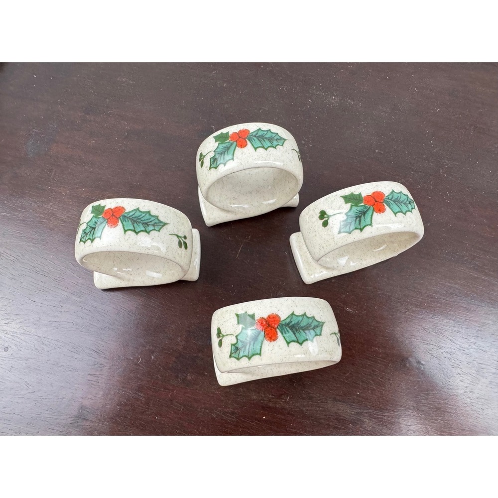 Vintage Christmas Holly Berry Napkin Rings Set of 4 Japan Stoneware Cream
